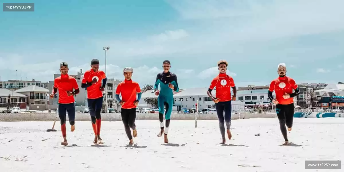 我们不只是做游戏，更是创造沉浸式的虚拟人生！🌌👾